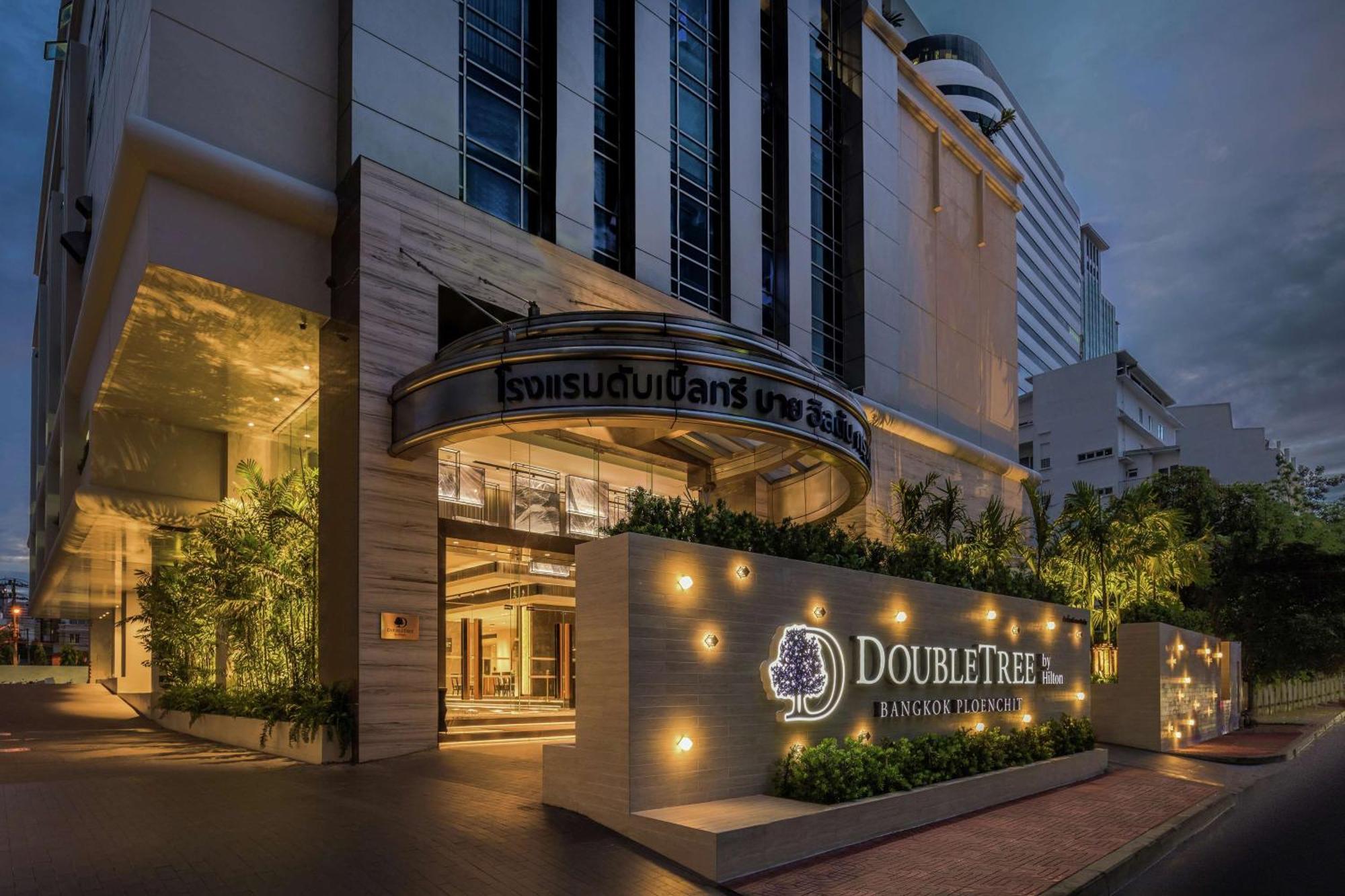 Doubletree By Hilton Bangkok Ploenchit Hotell Eksteriør bilde